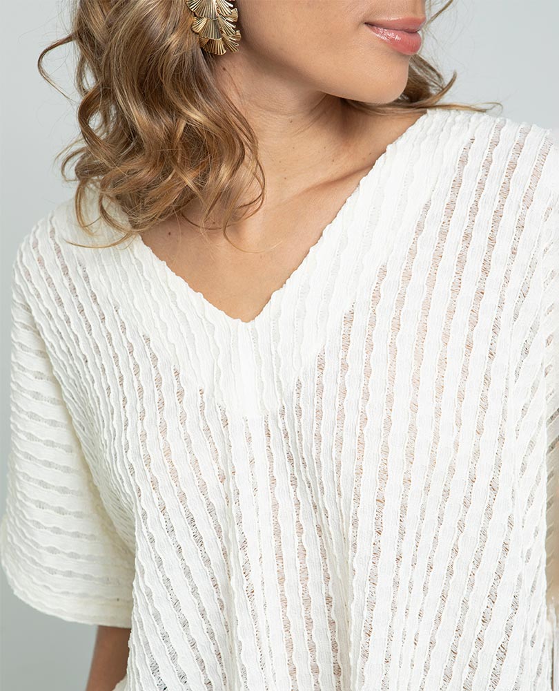 PONCHO TEJIDO PARA MUJER ESCOTE V EN TELA CON EFECTO DESAGUJADO