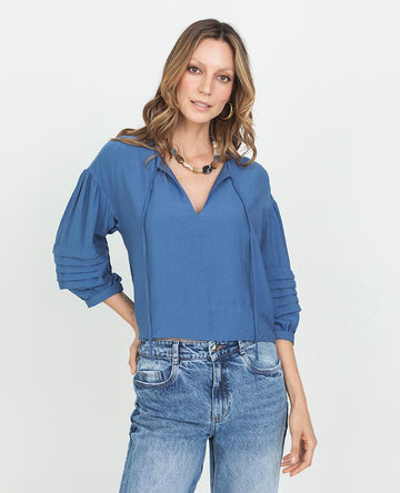 BLUSA CORTA PARA MUJER MANGAS CON ALFORZAS ESCOTE CON ABERTURA Y TIRAS