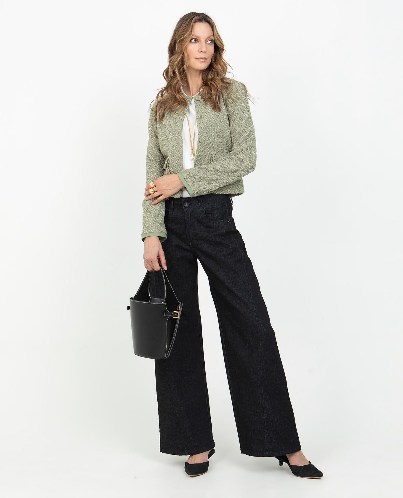 JEAN WIDE LEG PARA MUJER CON CORTES EN COSTADOS TONO OSCURO CINCO BOLSILLOS