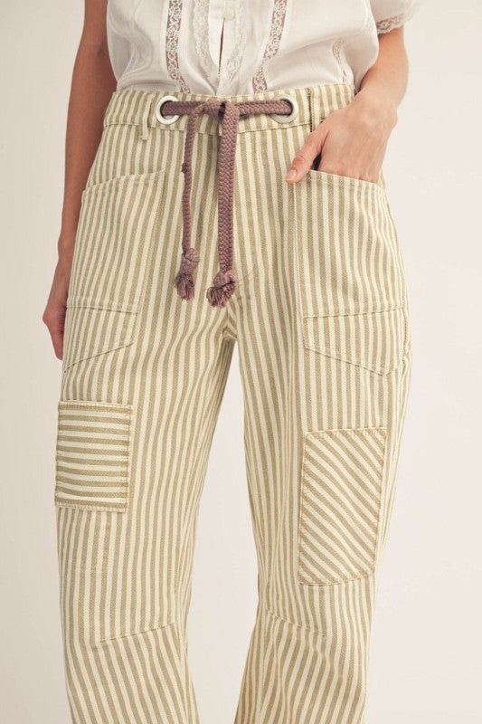 baggy ballon pants.
