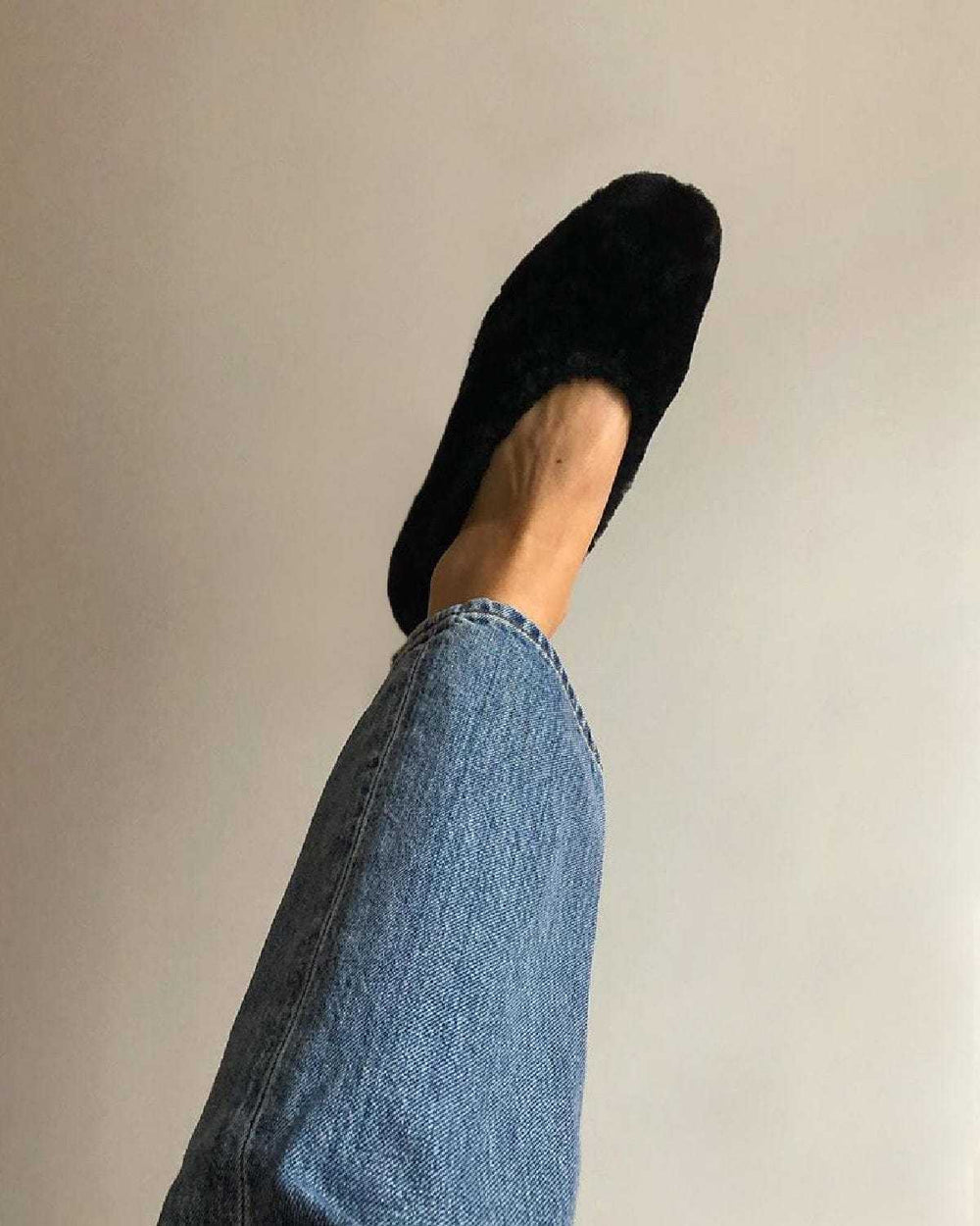 The Foundation Flat | Black Shearling