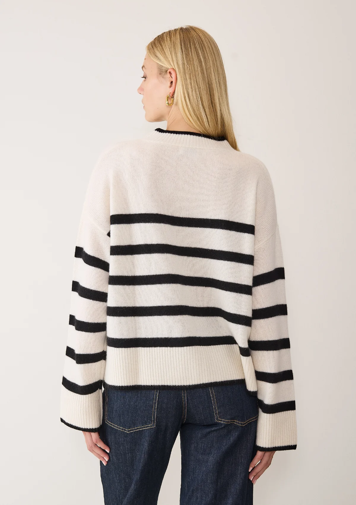 Chunky Cashmere Striped Sweater in Chalk White and Black